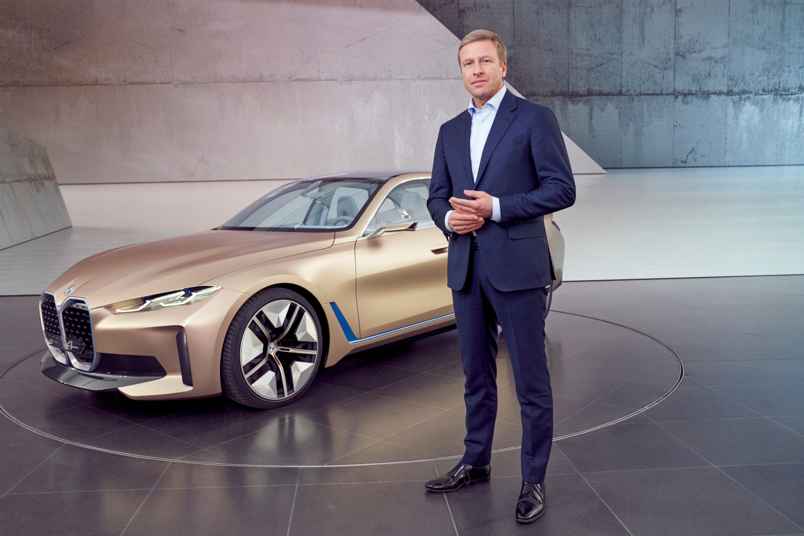 Какие сейчас новые машины. BMW i4 Concept. BMW i4 2023. BMW Concept 2023. BMW i7 2023.